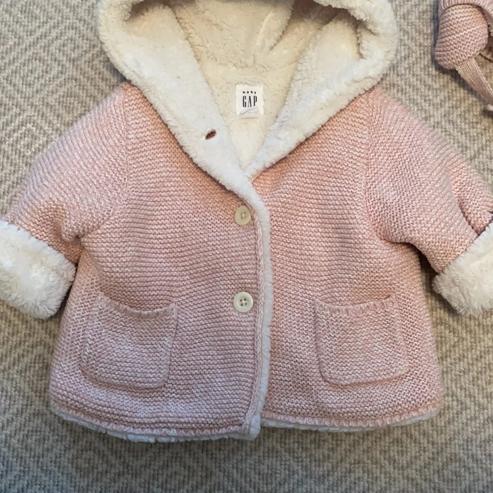 Baby Gap Sherpa Lined pink and Cream Jacket and Hat 3-6M